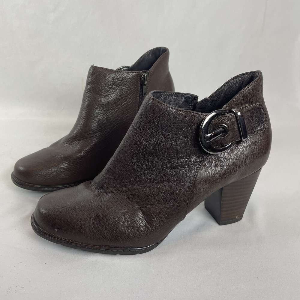 Clarks Artisan Womens 7.5 Brown Leather Block Heel Ankle Bootie 16501
